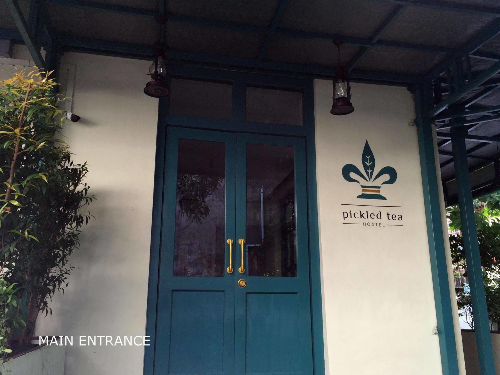 Pickled Tea Hostel Yangon Exteriör bild